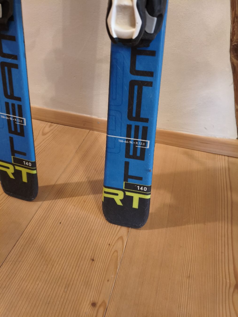 Stöckli Skis: Stöckli Ski 140 cm – Gebraucht aus Wislikofen von Passiflora05 1