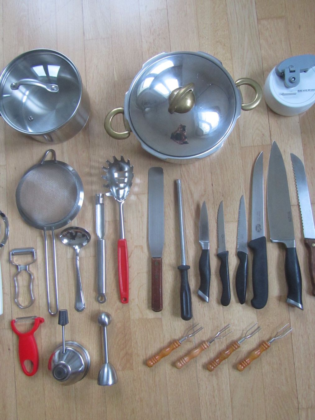 Cucine complete: Konvolut Küchen - Material, Pfanne, Messer u.s.w. – Usato da Seengen venduto da mikelele 1