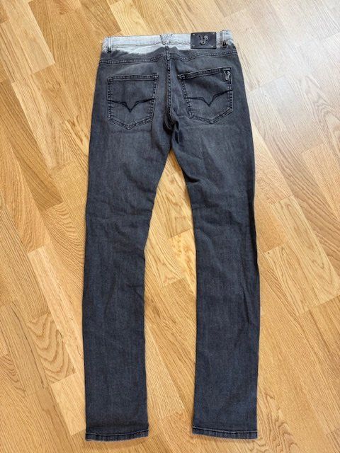 Versace Jeans: Versace Herren Jeans Gr.28 – Usato da Wabern venduto da MagdalenaWabern 3