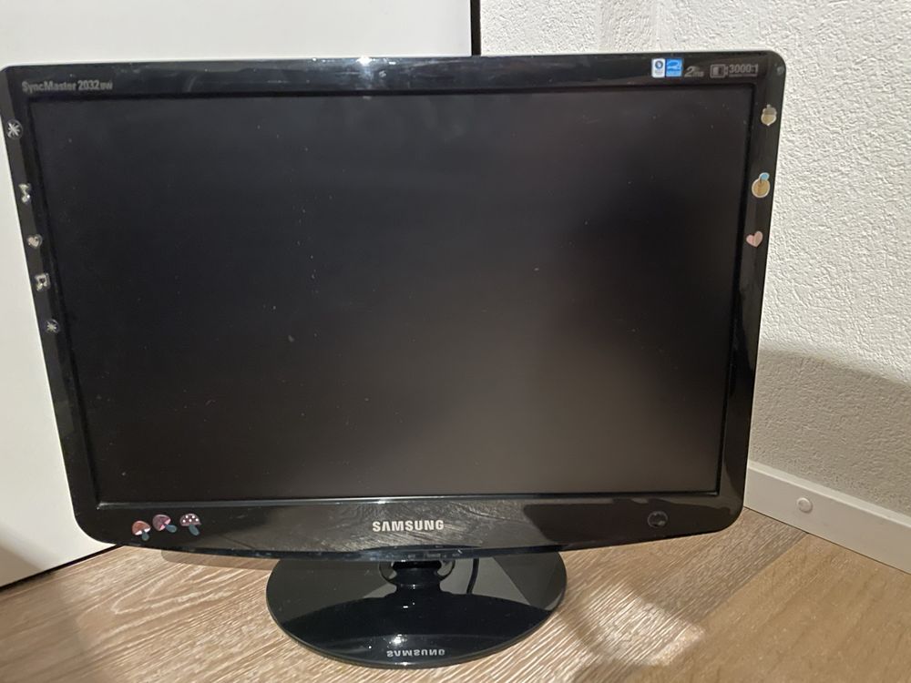 Computer Bildschirm Samsung (Gebraucht) in Wohlen AG für CHF 2 – nur ...