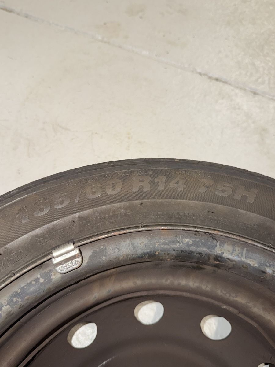 Pneumatici & Ruote complete: Reserverad 165/60 R14 – Usato da Buchs AG venduto da mal_7vwk 1