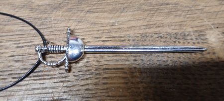 Seeräuber Pirat Schwert Säbel Anhänger Kette Mittelalter
