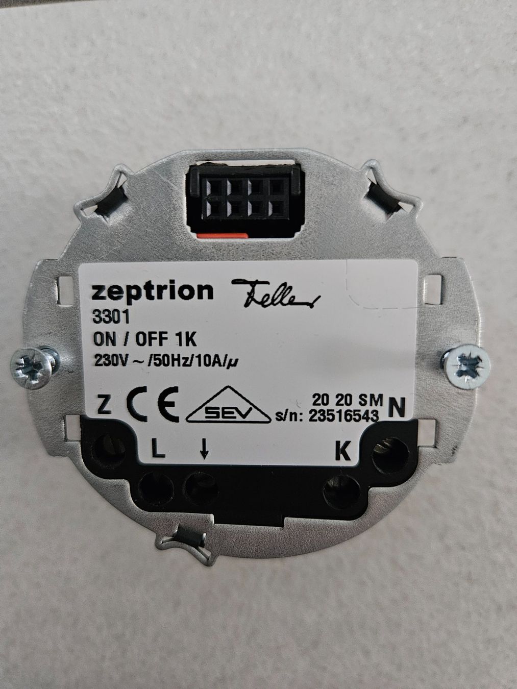Zeptrion Interruttori: Zeptrion ON/OFF 1K – Usato da Oftringen venduto da Mrg3