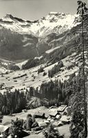 ADELBODEN Dorfpartie mit Schwimmbad