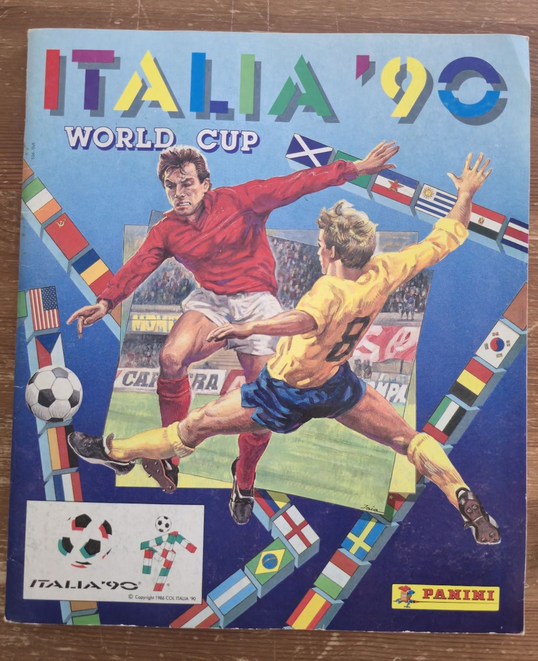 Panini Album: Album Panini Italia 90 Complet  – Usato da Courtion venduto da RuiBraga