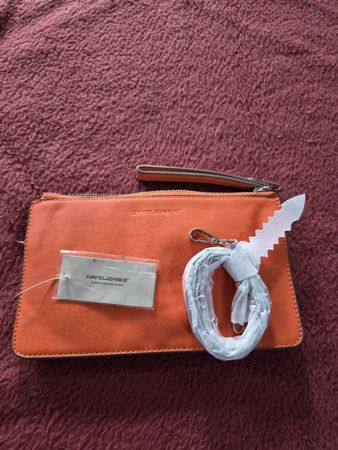 David Jones Clutch orange mit Henkel neu mit Etikett