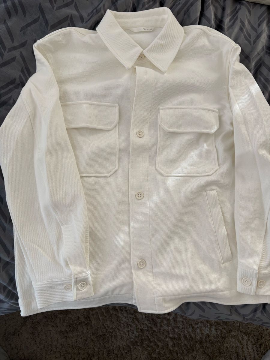 Zara Maglioni & Felpe: Zara cardigan L Cream/White – Nuovo e nell'imballaggio originale da Wengen venduto da Kienzler240509