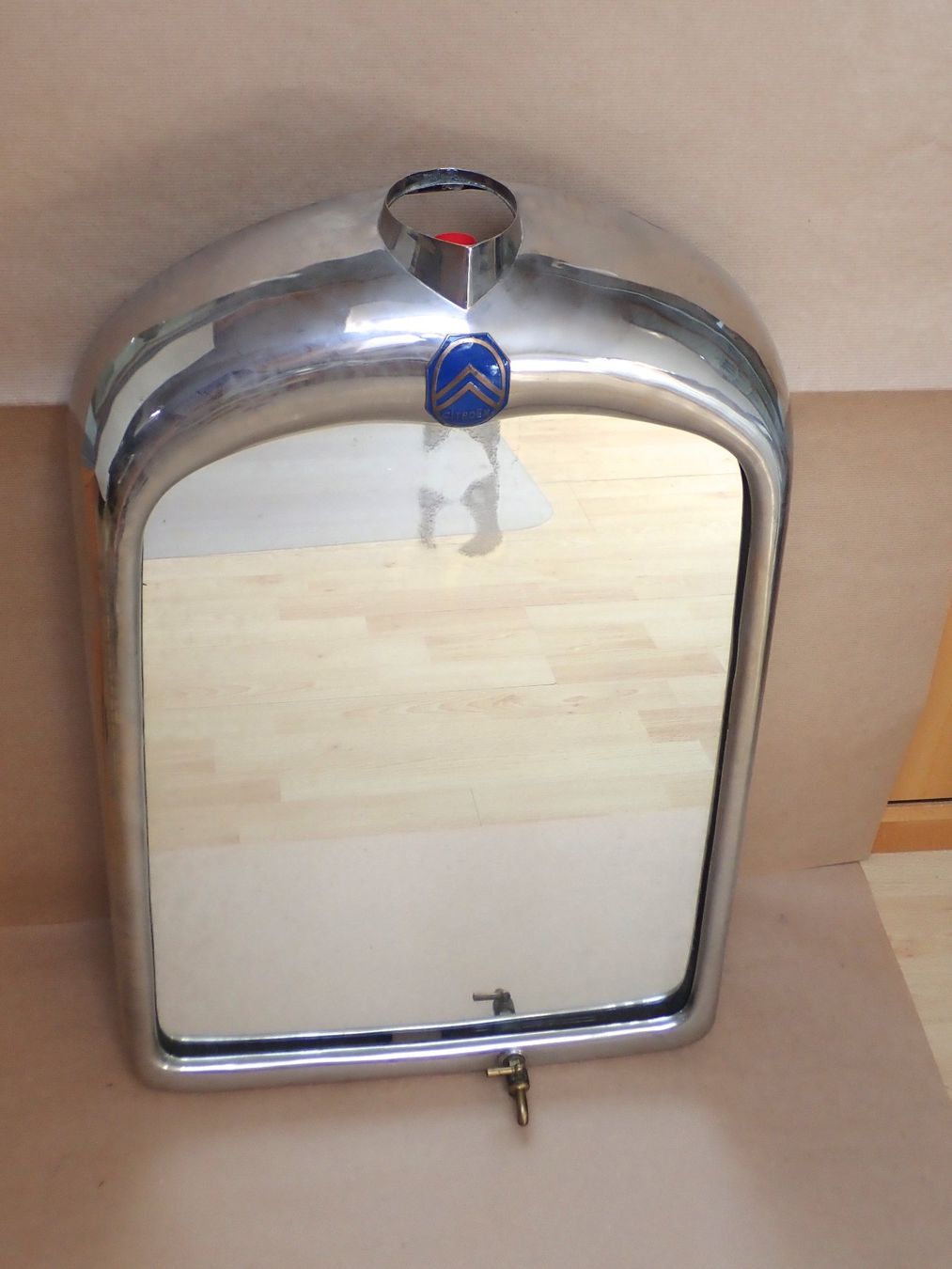 Specchi: Spiegel in Kühlergrill von Oldtimer Citroen C6 – Usato da Winterthur venduto da 602ccm