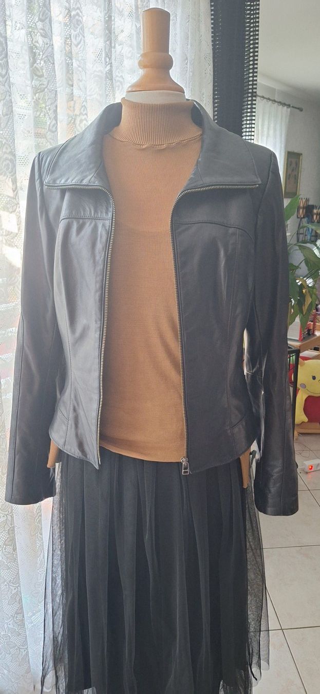 Giacche: Veste en cuir 38 – Usato da St-Triphon venduto da Jldr0