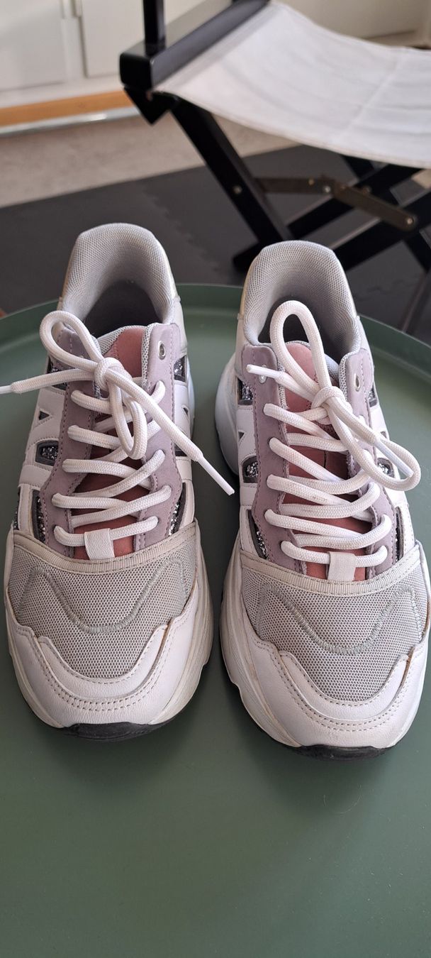 Scarpe da donna: NUBIKK Chunky Leather Sneakers Ice Combi Glitter – Usato da Meilen venduto da Hevans 1