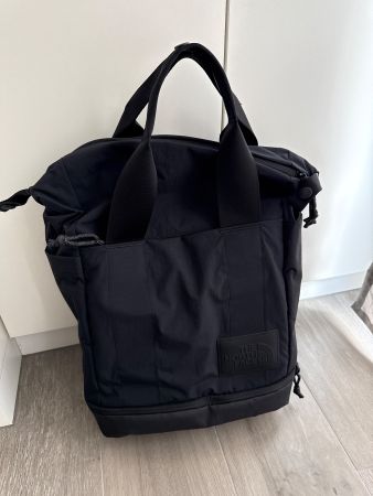 Cooler praktischer Tagesrucksack The North Face 26 Lit. neuw