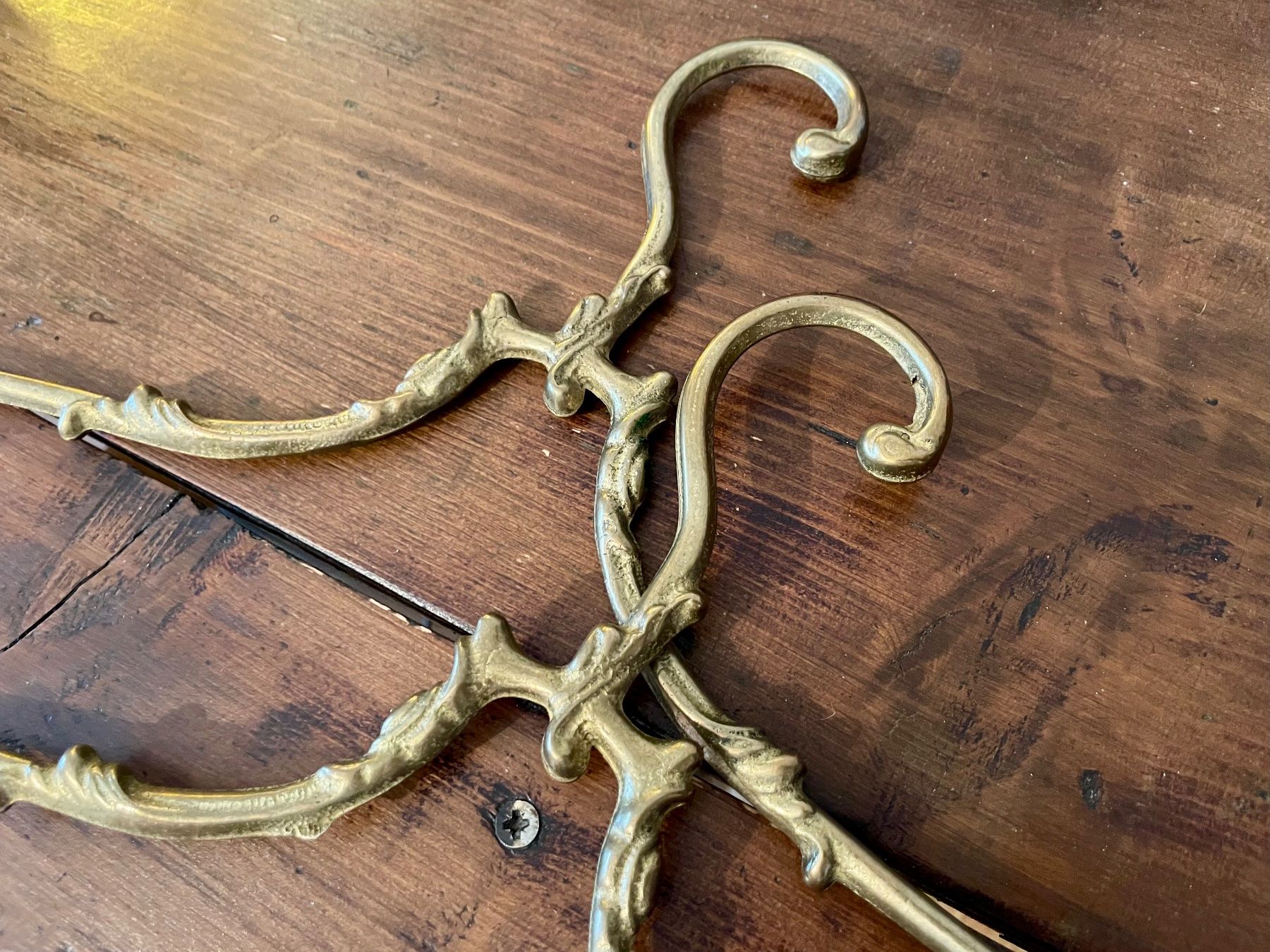Garderobe: Coppia di Appendini in Ottone – Fine '800 – Gebraucht aus Seseglio von GiacominiAntiques 5