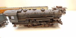 Rivarossi Dampflokomotive und 4 Wagen 0