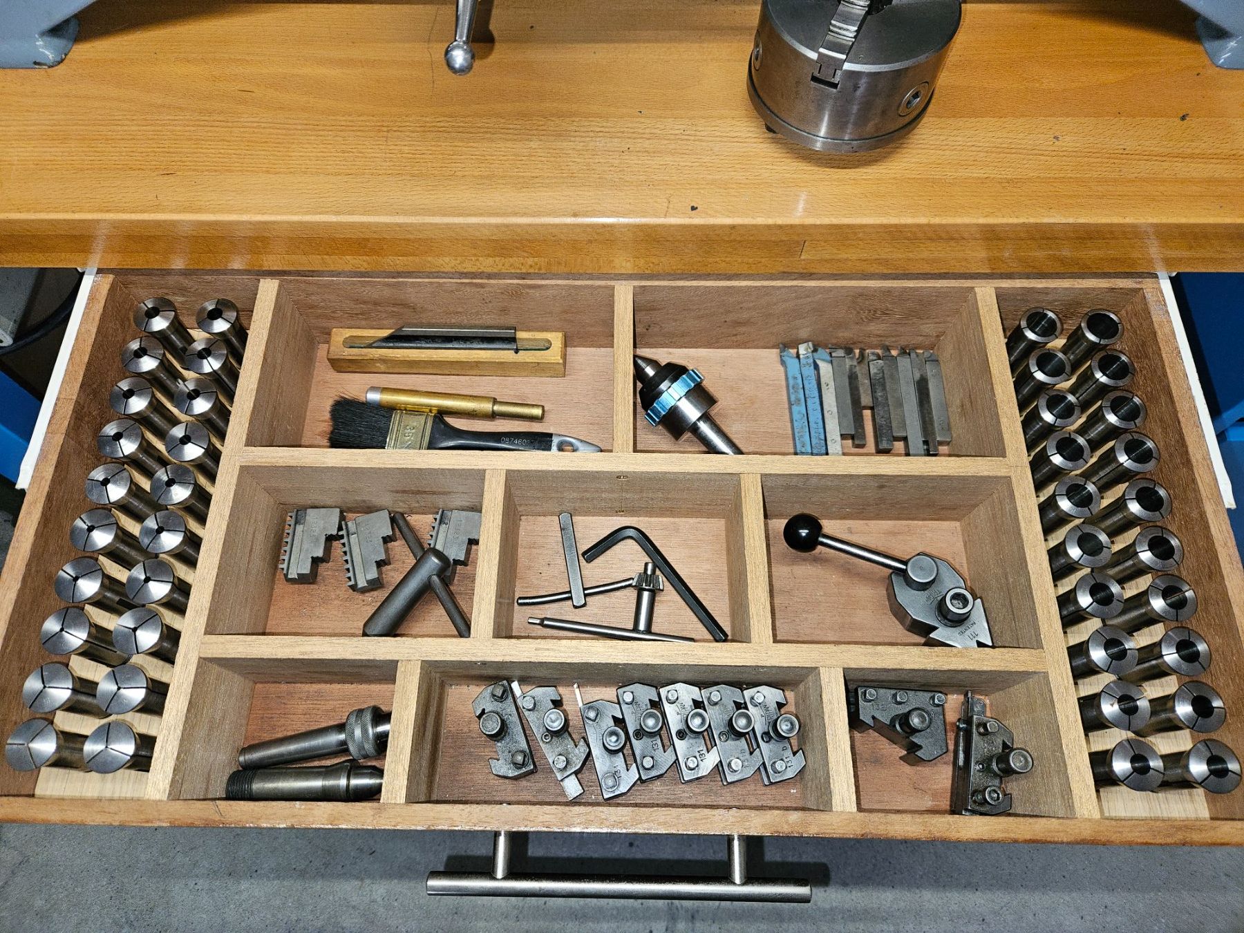 Schaublin Alle Maschinen: Tour Schaublin 102 sur établi Lista + accessoires – Gebraucht aus Le Noirmont von max_vz8w 8