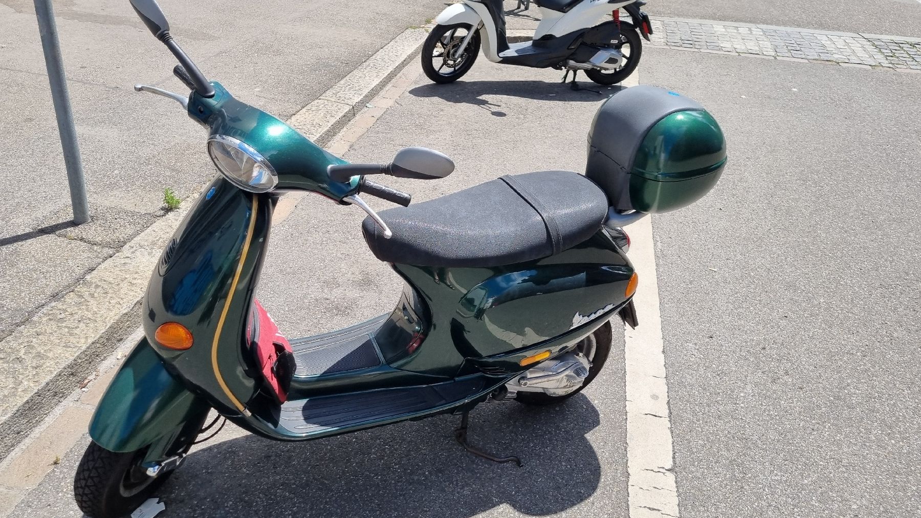 Vespa Scooter: Vespa ET4 125 zu verkaufen – Usato da Zürich venduto da ChrKo42 1