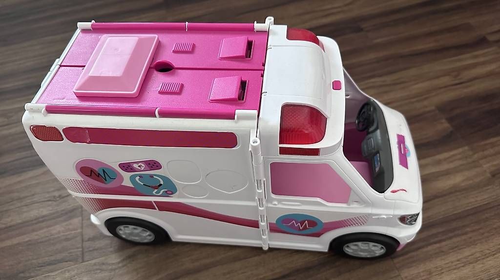 Giocattoli: Barbie Krankenwagen – Usato da Matzendorf venduto da Dindli06