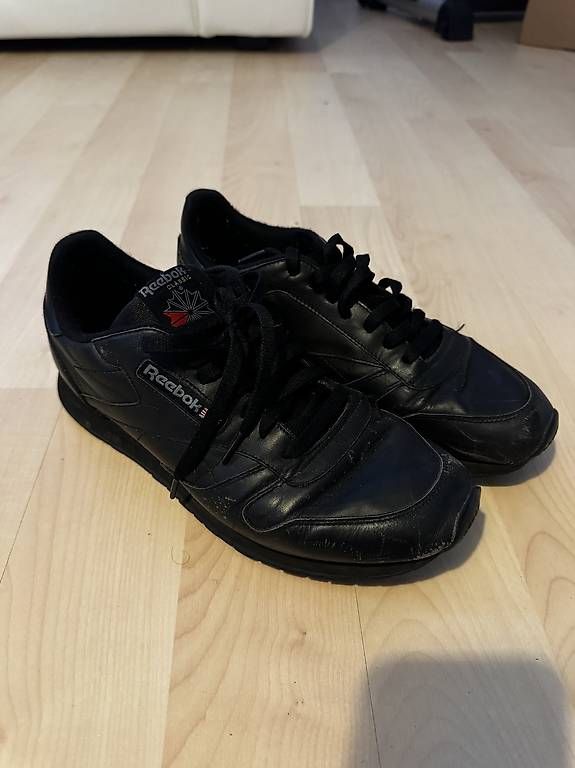 Scarpe da uomo: Original Reebok Classic – Usato da Kaiseraugst venduto da B.P.505