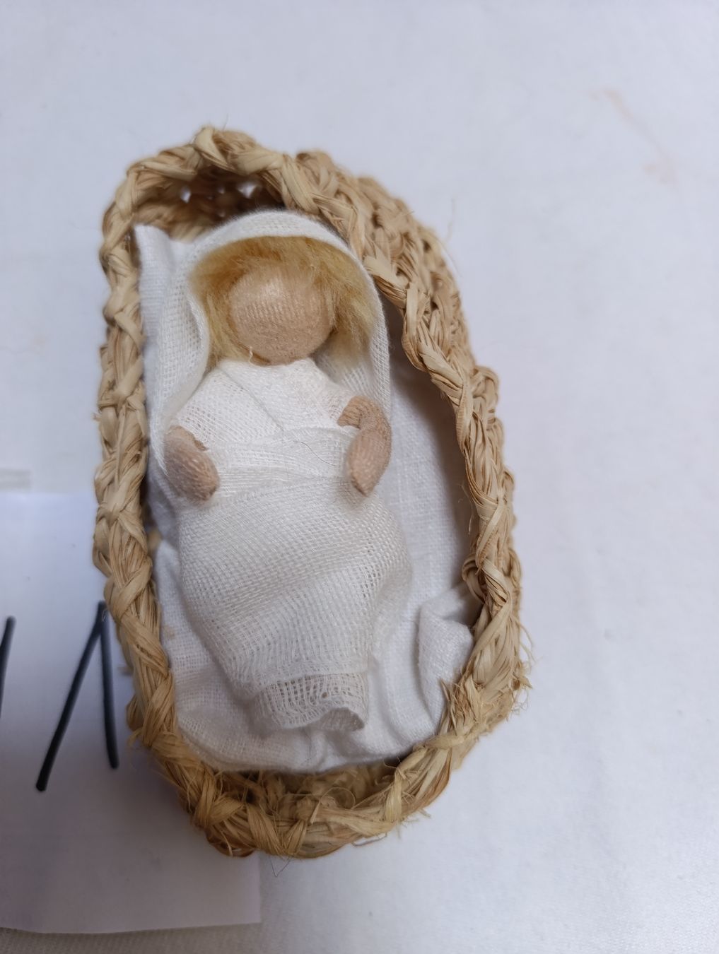 Statuette: Schwarzenberger Krippenfiguen Jesuskind – Usato da Oberarth venduto da sil_9dfs