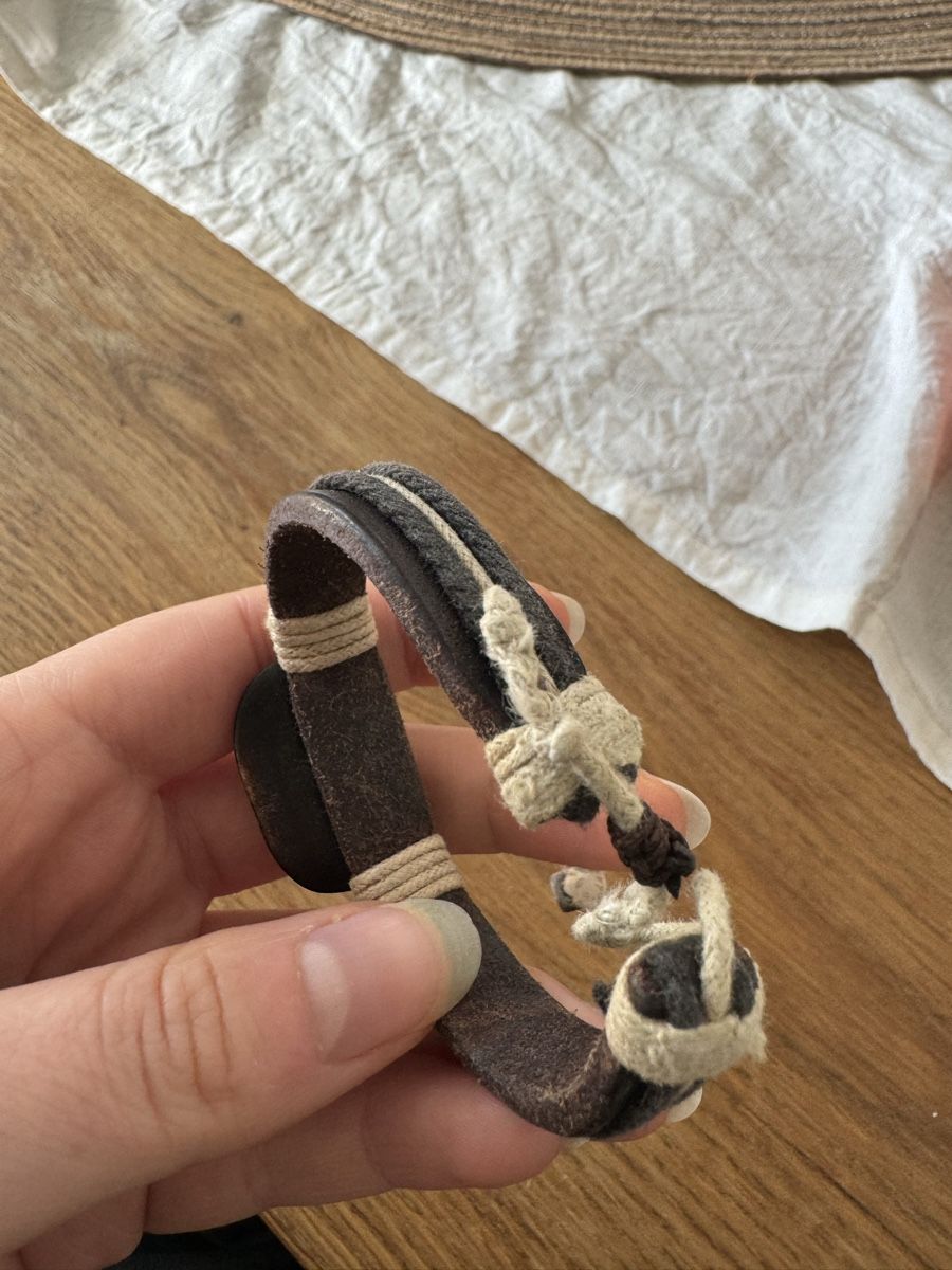 Bracciali & Braccialetti: Lederarmbänder mit Schildkröte, 2 Stück – Usato da Arlesheim venduto da Eli_77 5