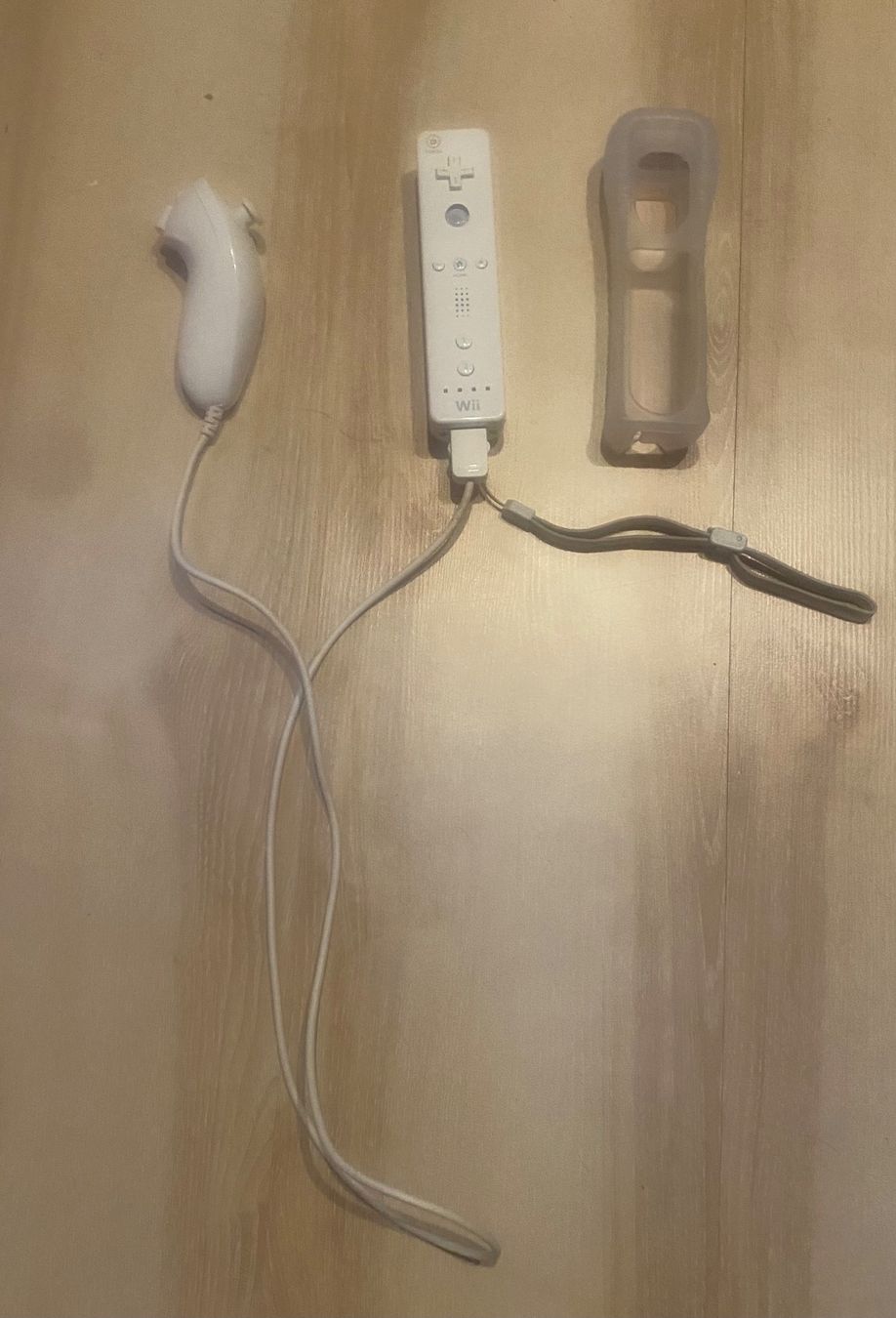 Nintendo Console: Nintendo Wii Konsole mit Zubehör – Usato da Bätterkinden venduto da nam_whz2 1