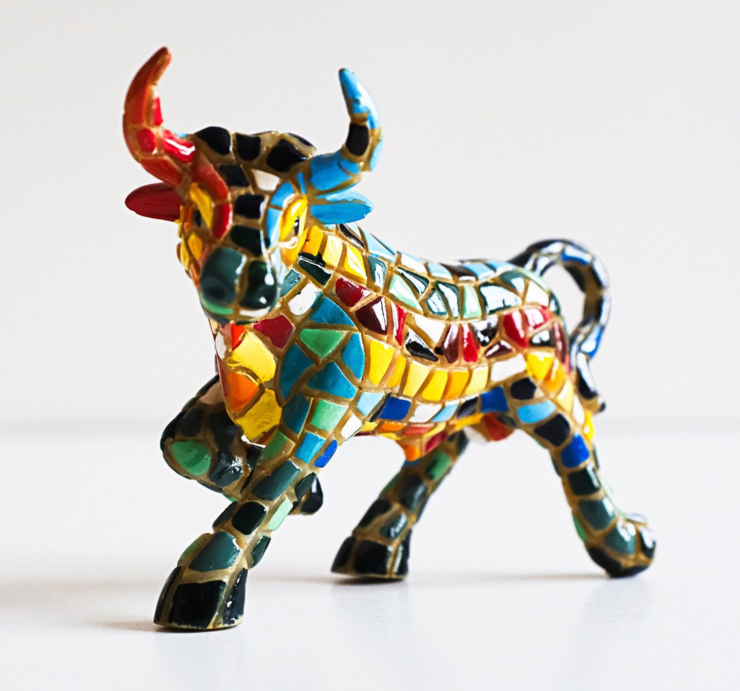 Statuette: Mosaik-Stier – Usato da Zürich venduto da Torros 1