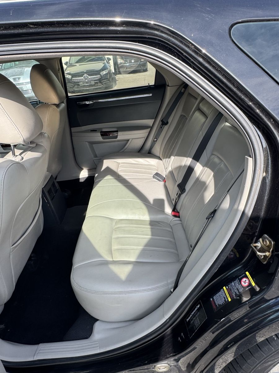Chrysler Automobili: Chrysler 300C 3.0CRD Automat – Usato da Diepoldsau venduto da inf_rn78 6