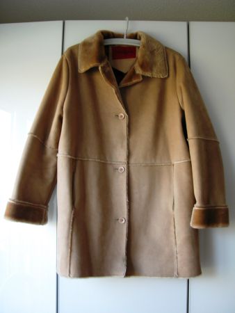 Betty Barclay Kurzmantel beige/camel 42, sehr schön, weich