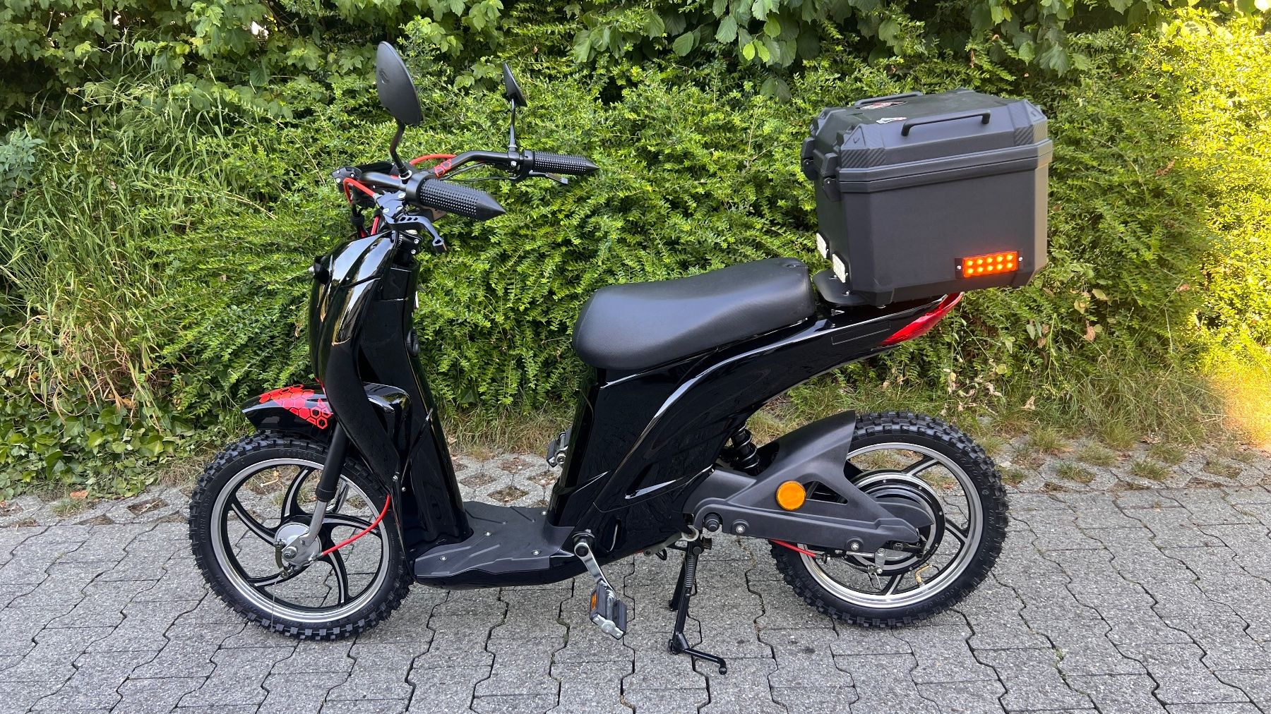 Voiturettes électriques: Elektro Mofa. Elektro Roller – Défectueux à Frasnacht par Padi1968 2