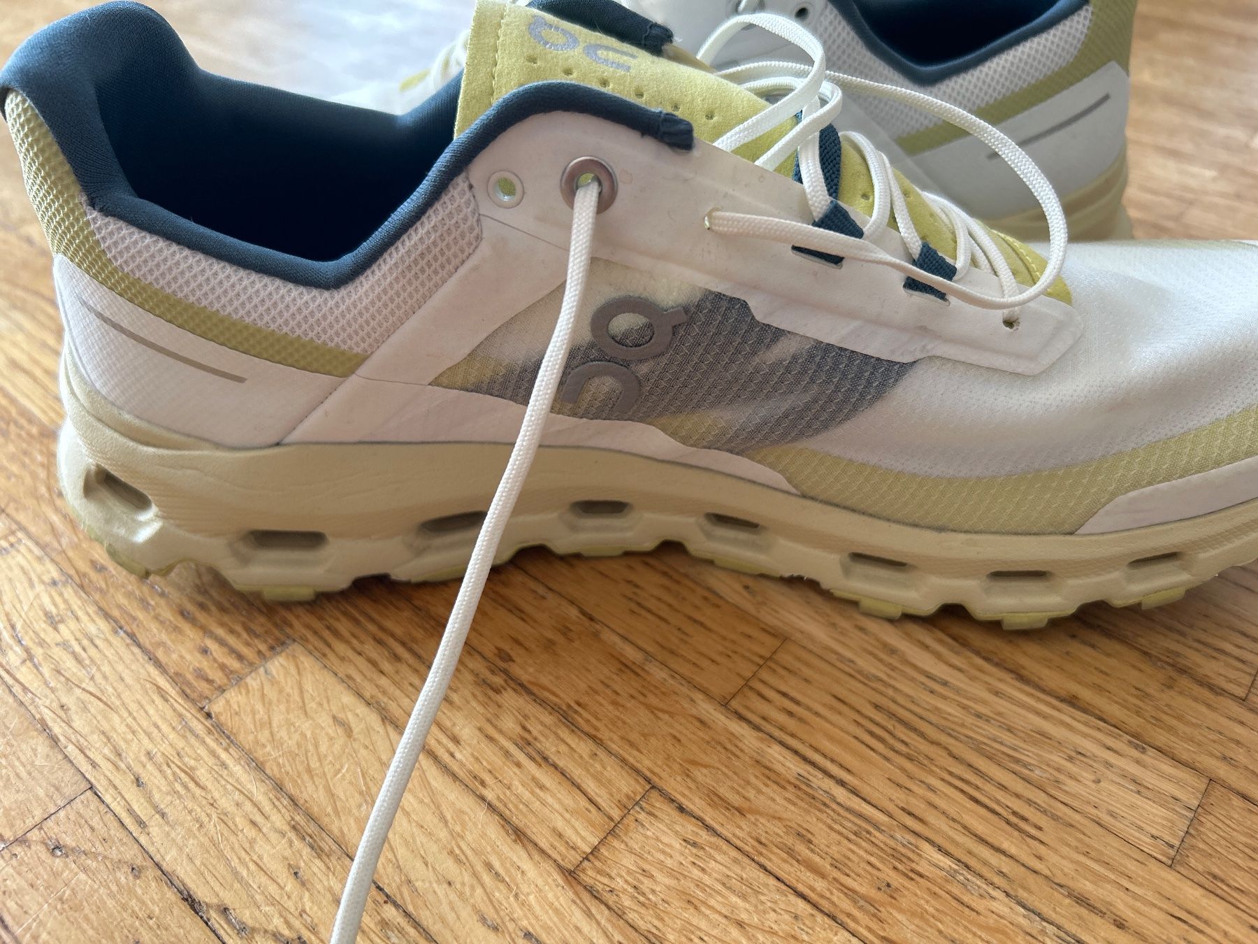 On Chaussures hommes: On Cloudvista 43 / 9,5 – D'occasion à Hinterkappelen par ChelseaPlayer 4