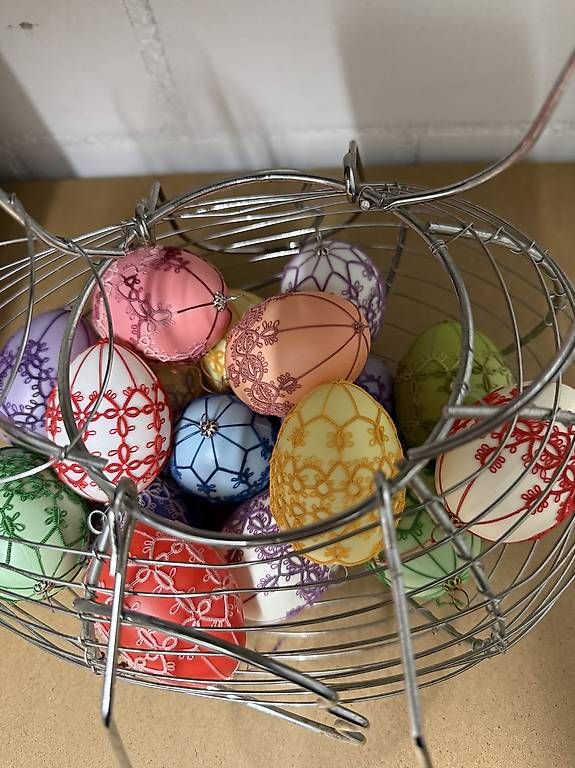 Tutte le decorazioni: Huhn mit Deko-Eier – Usato da Weinfelden venduto da Vane4040 3
