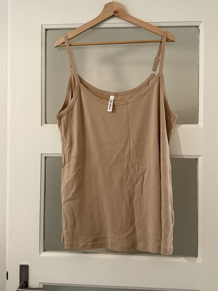 Top: 2x Top/Unterhemd, Grösse 52 Beige und Hellblau – Nuovo (secondo la descrizione) da Basel venduto da zukk_ 3