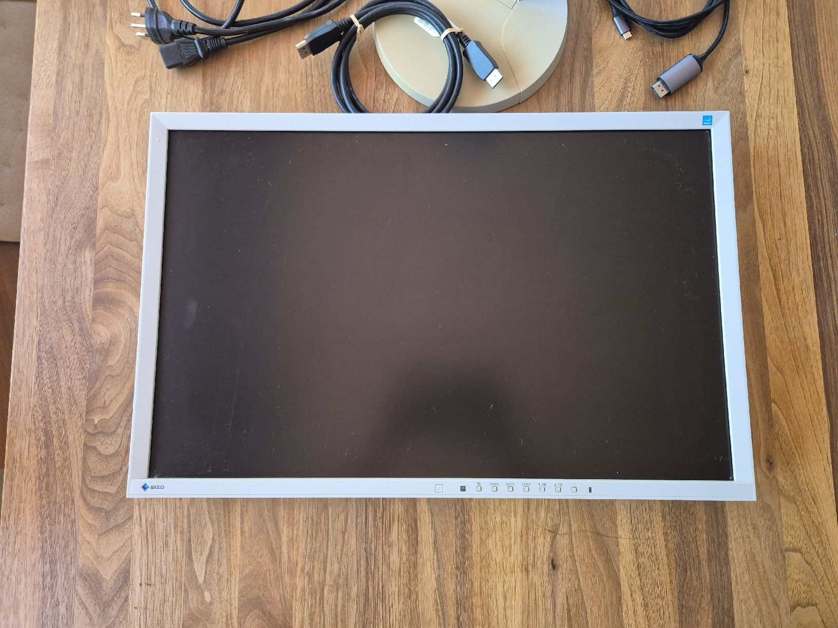 Eizo Ecrans: Monitor EIZO FlexScan EV2416W (24.1" Bildschirm) – D'occasion à Domat/Ems par ver_7q9b 1