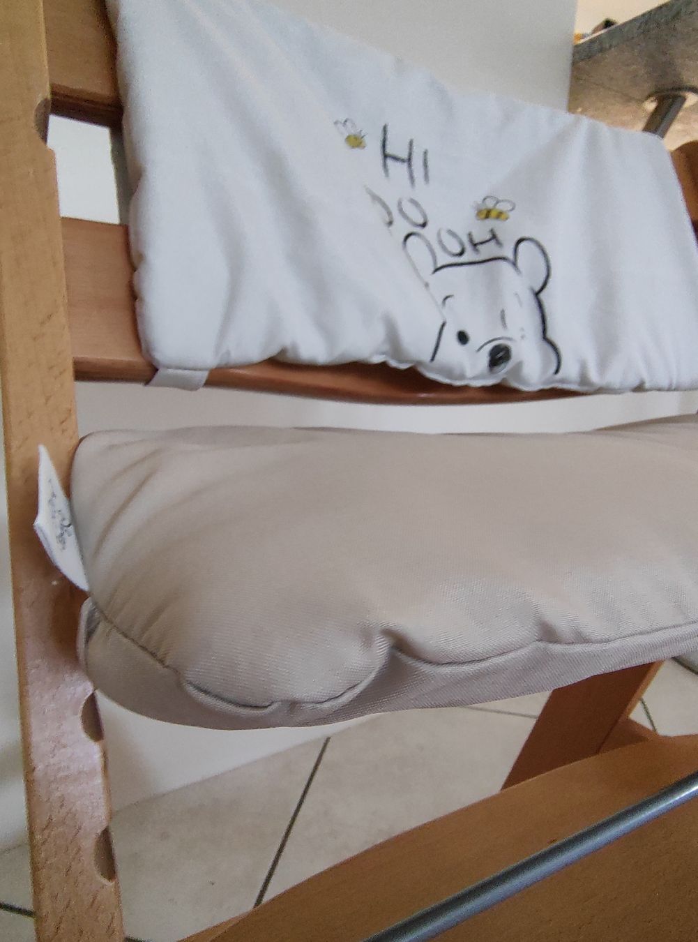 Disney Kissen: Cushion for high chair  – Gebraucht aus Dietikon von sar_vsq9 1