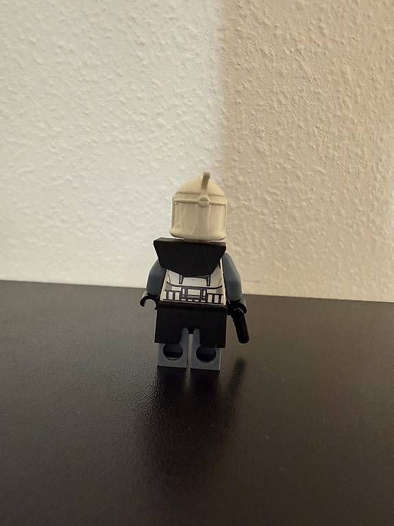 Lego Statuette: Lego Star Wars Figur Clone Commander Wolffe – Usato da Zürich venduto da Liam_Hess 2