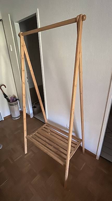 Porte manteau: Garderobe von La Redoutte – D'occasion à Riehen par Bifarella