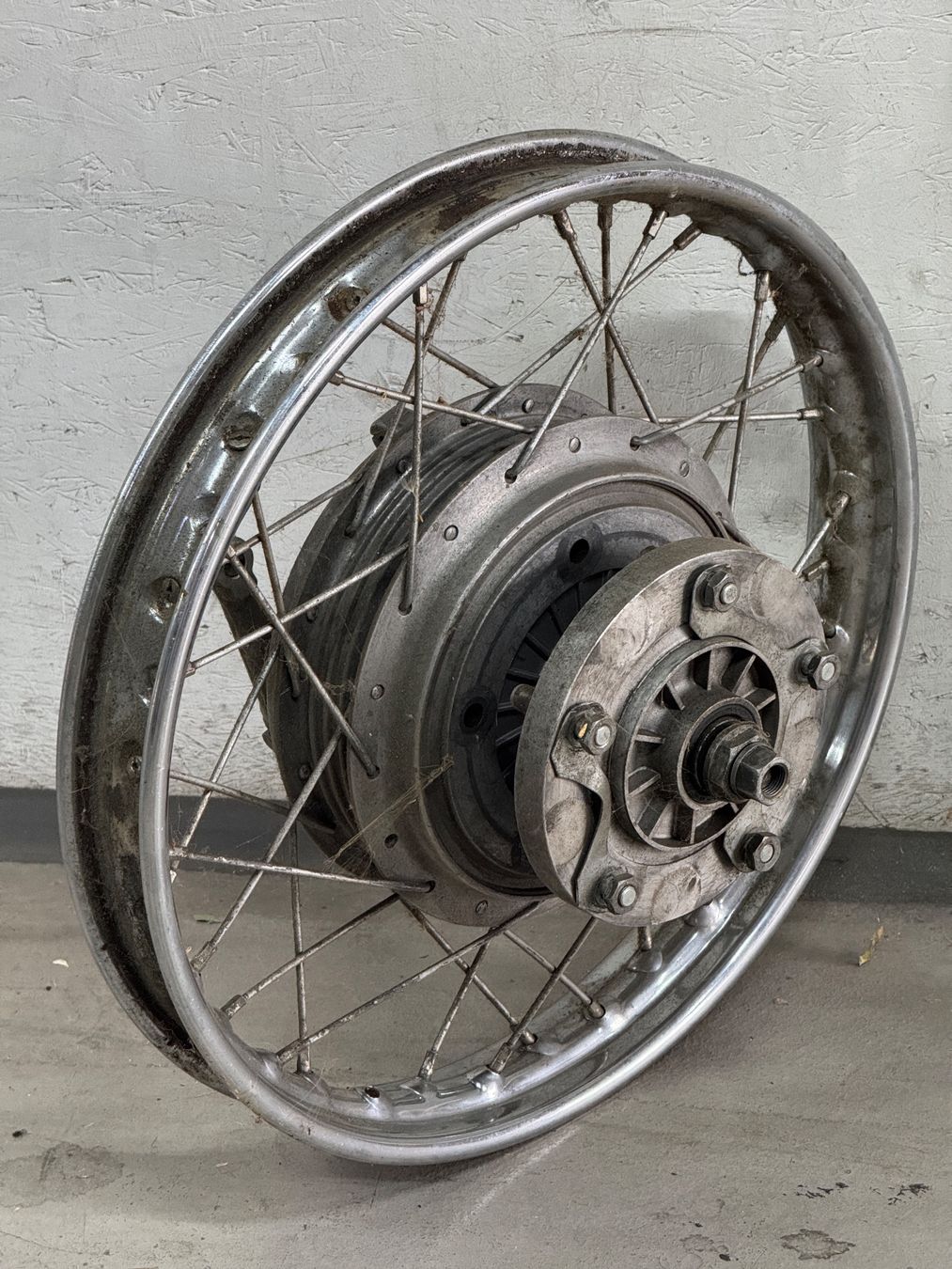Jantes: Hinterrad wahrscheinlich Condor A580 oder Condor A580-I – D'occasion à Lostorf par Peschmi10