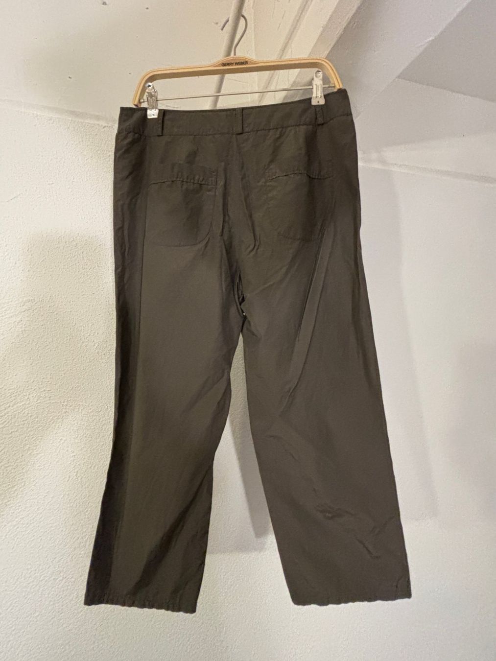 Gerry Weber Pantaloni: Stoffhose von Gerry Weber – Usato da Winterthur venduto da 1doodle2 1