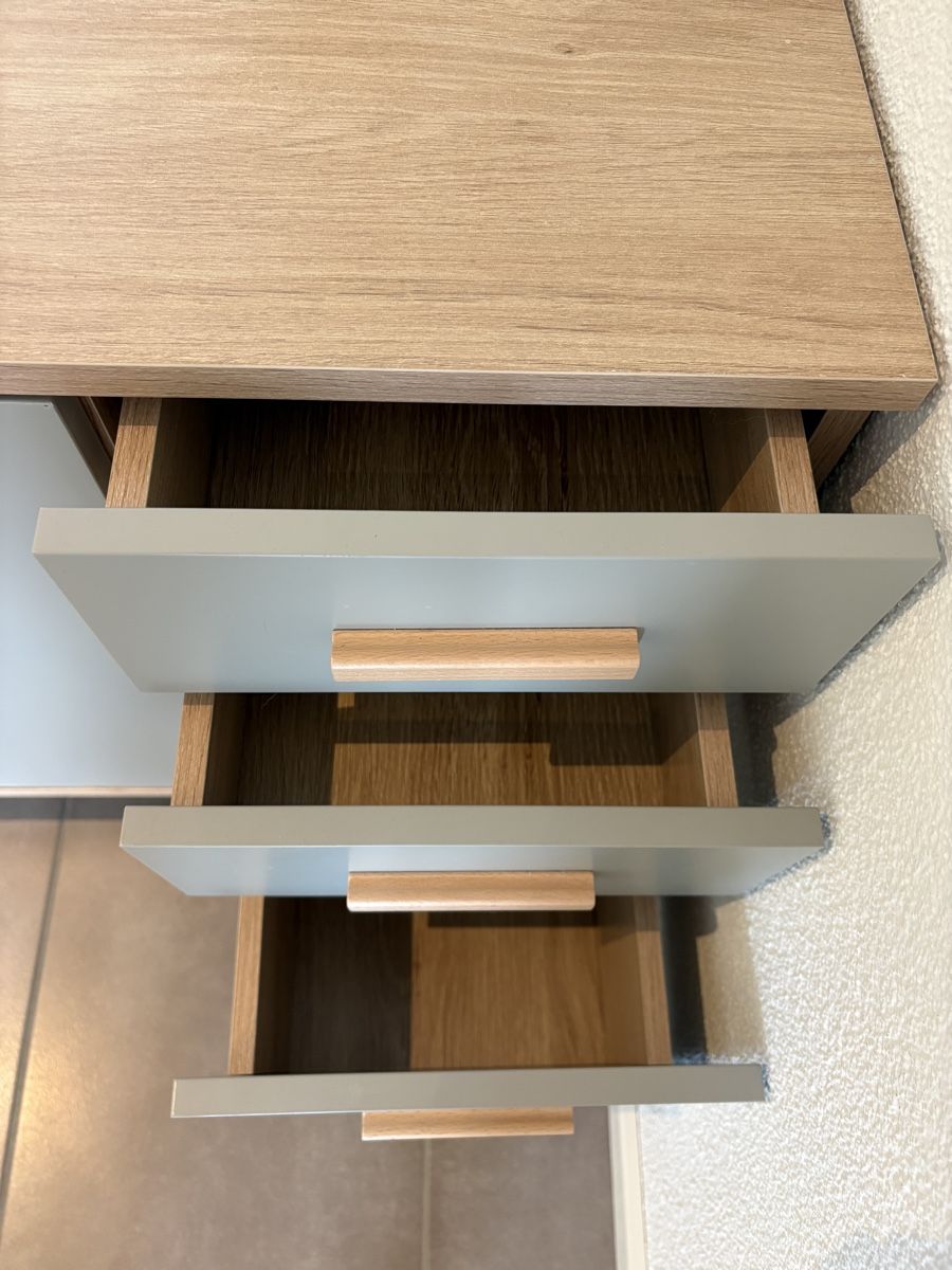 Conforama Badezimmermöbel: Waschbeckenunterschrank – Gebraucht aus Unterkulm von silver.99 3