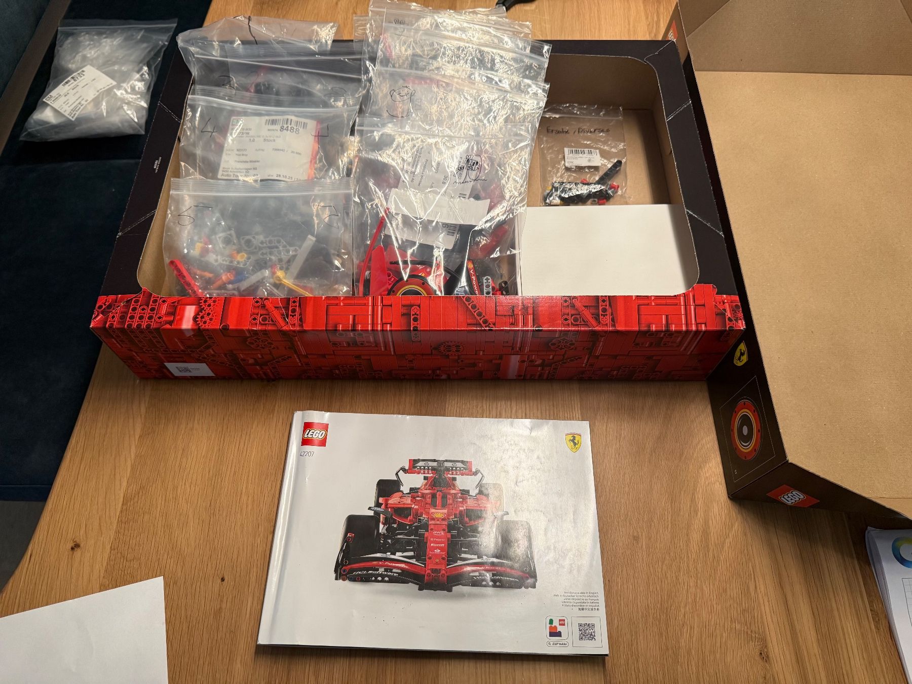 Lego Kit di costruzioni: Lego Technic Ferrari SF-24 Formel 1 42207 – Usato da Lüchingen venduto da Project_w 1