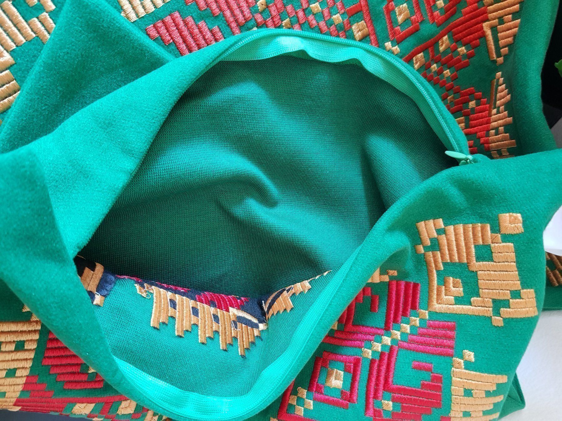 Altro in Decorazioni & Accessori: Housses de coussin – Nuovo e nell'imballaggio originale da Lausanne venduto da azu_7b5w 3