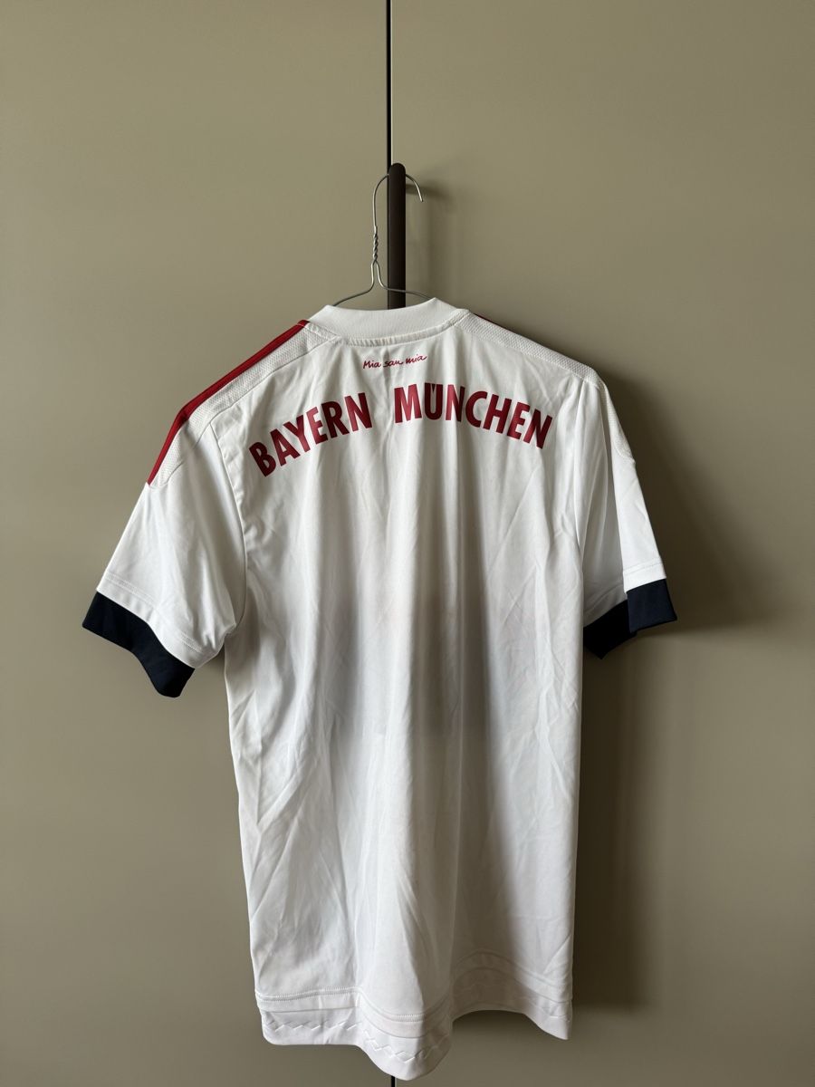 Bayern München Leibchen & Hosen: Bayern Munich Maillot  – Gebraucht aus Châtel-St-Denis von Lou_Hock 2