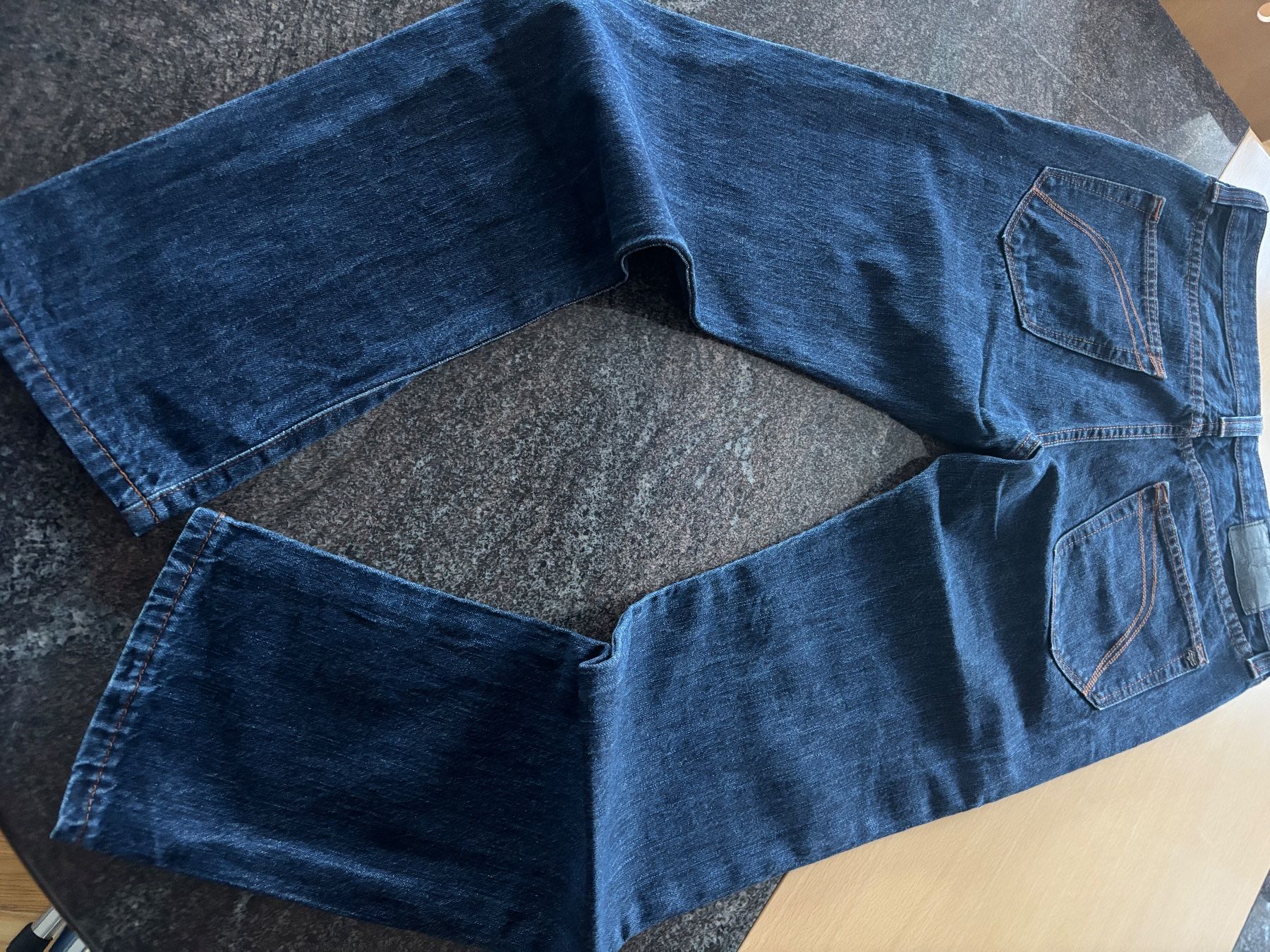 Fox Jeans: Fox Jeans Gr.30 – Usato da Hasliberg-Hohfluh venduto da Adbu13 2