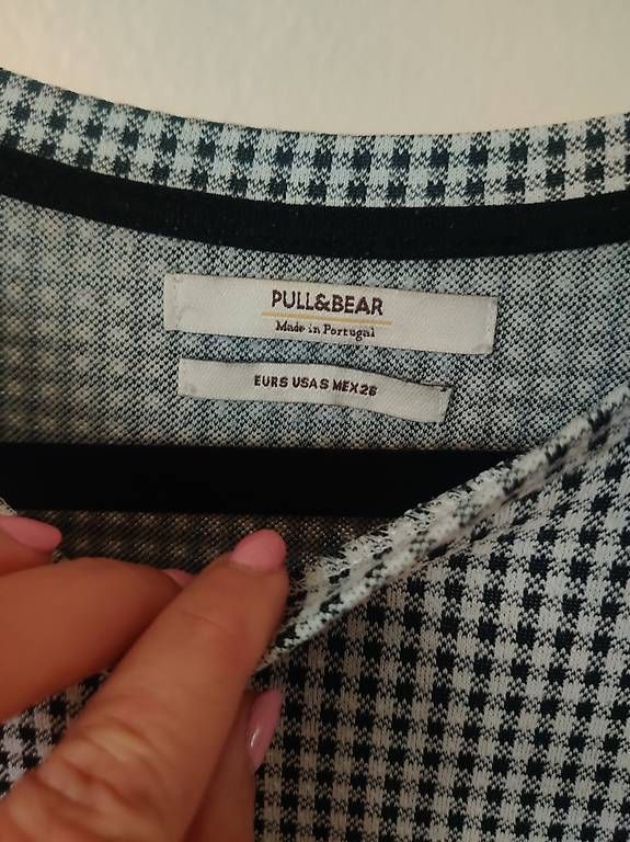 Vestiti: Robe pull and bear taille S/M – Usato da Fribourg venduto da cou_v62j 2