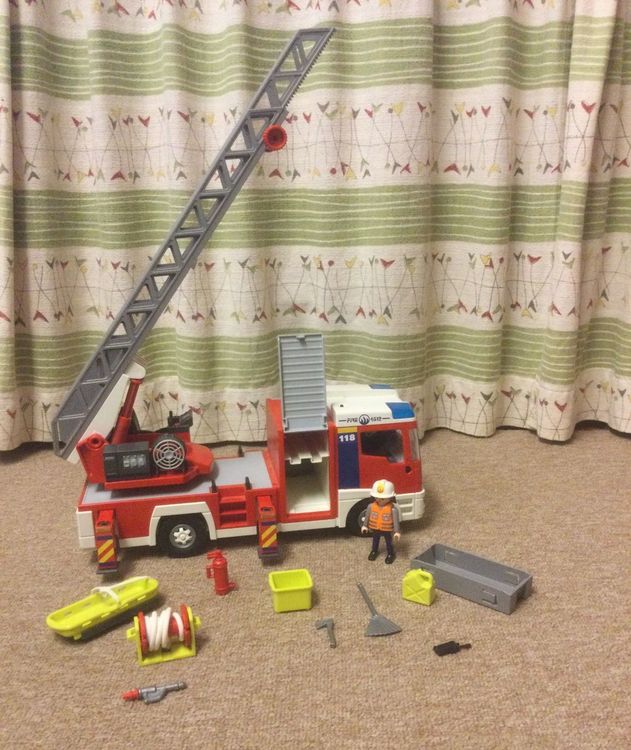Playmobil Feuerwehrauto mit Drehleiter | Kaufen auf Ricardo