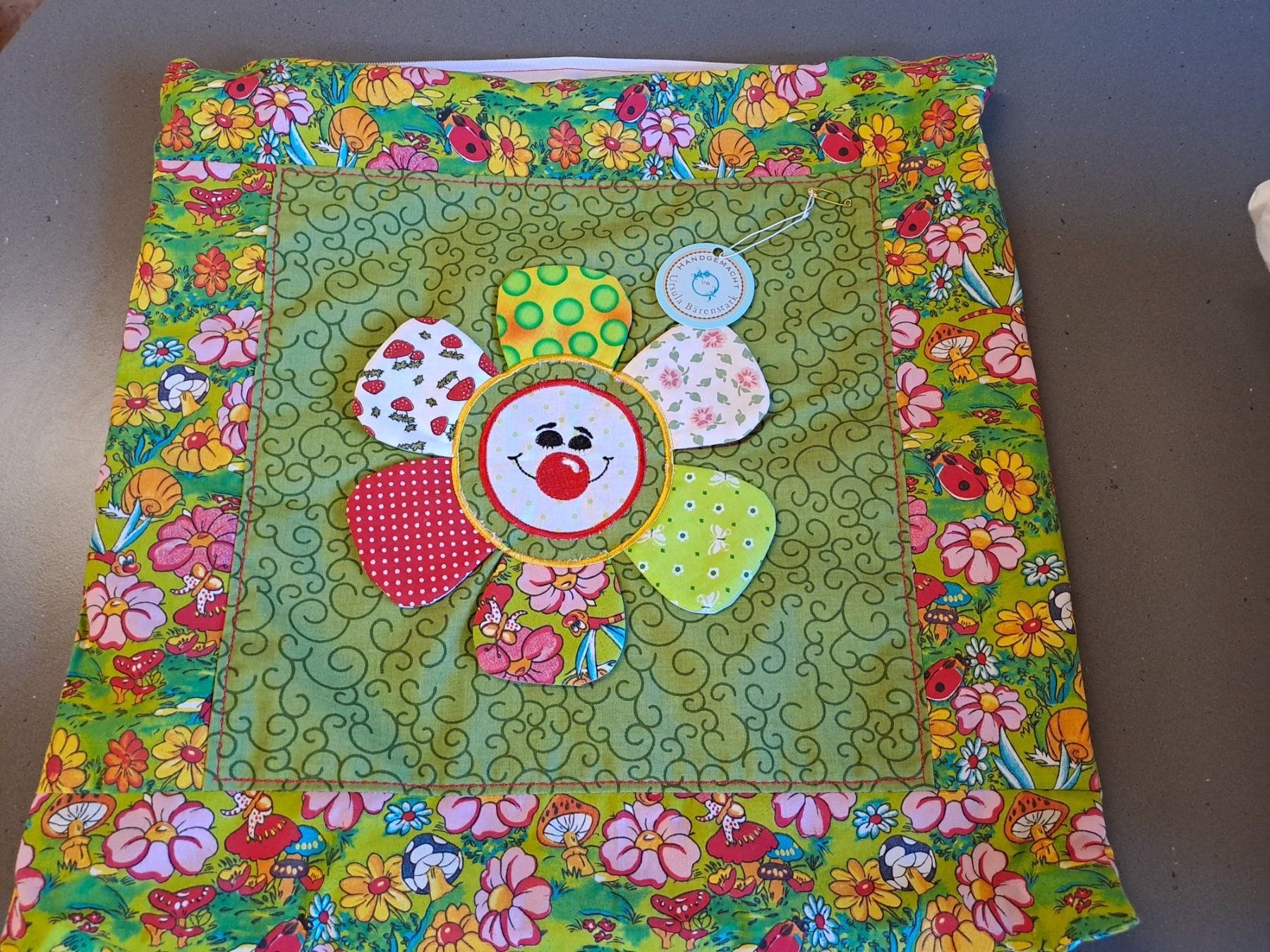Coussins: Kissen mit Blumen – Neuf avec emballage d'origine à Werthenstein par Sublix 3
