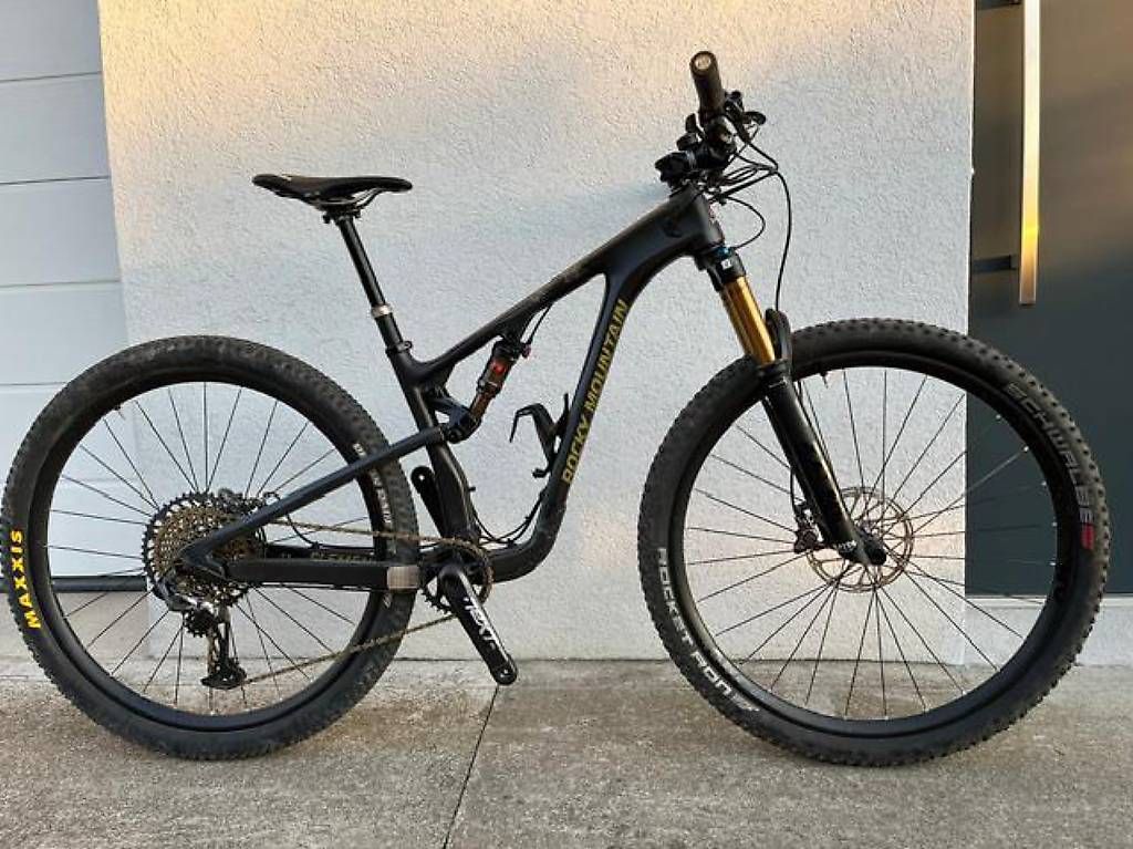 Biciclette: Mountain Bike Rocky Mountain Element  – Usato da Beckenried venduto da ani_9xsw