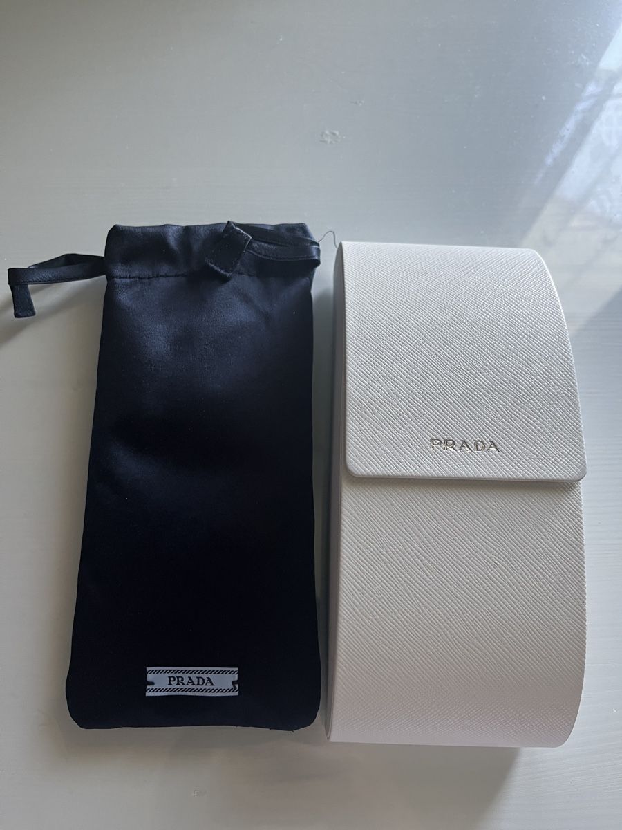 Prada Occhiali & Lenti: Prada Schnelle- Sonnenbrille Schwarz – Nuovo (secondo la descrizione) da Sulgen venduto da jac_hp2g 1