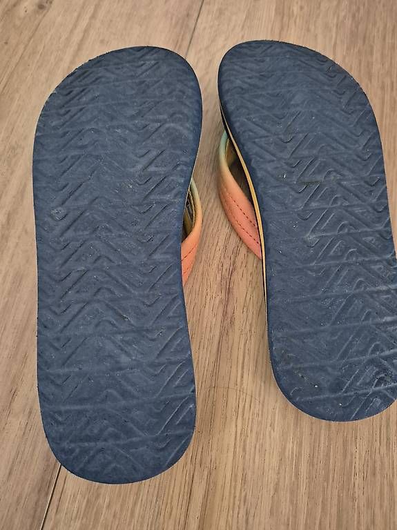 Chaussures hommes: Reef flipflop gr.4 – D'occasion à Thun par Lexu4444