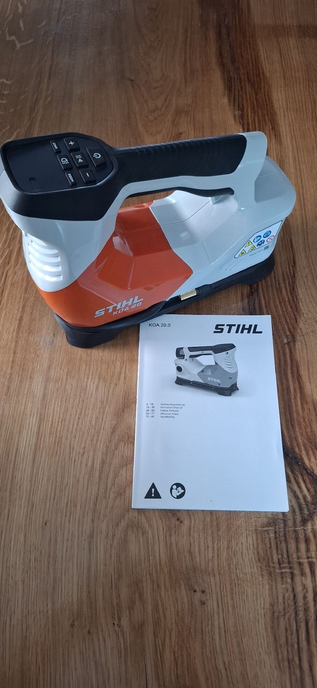 Compresseurs: STIHL Kompressor KOA 20 wie Neu – Neuf (Voir description) à Guntershausen par Jtattoo