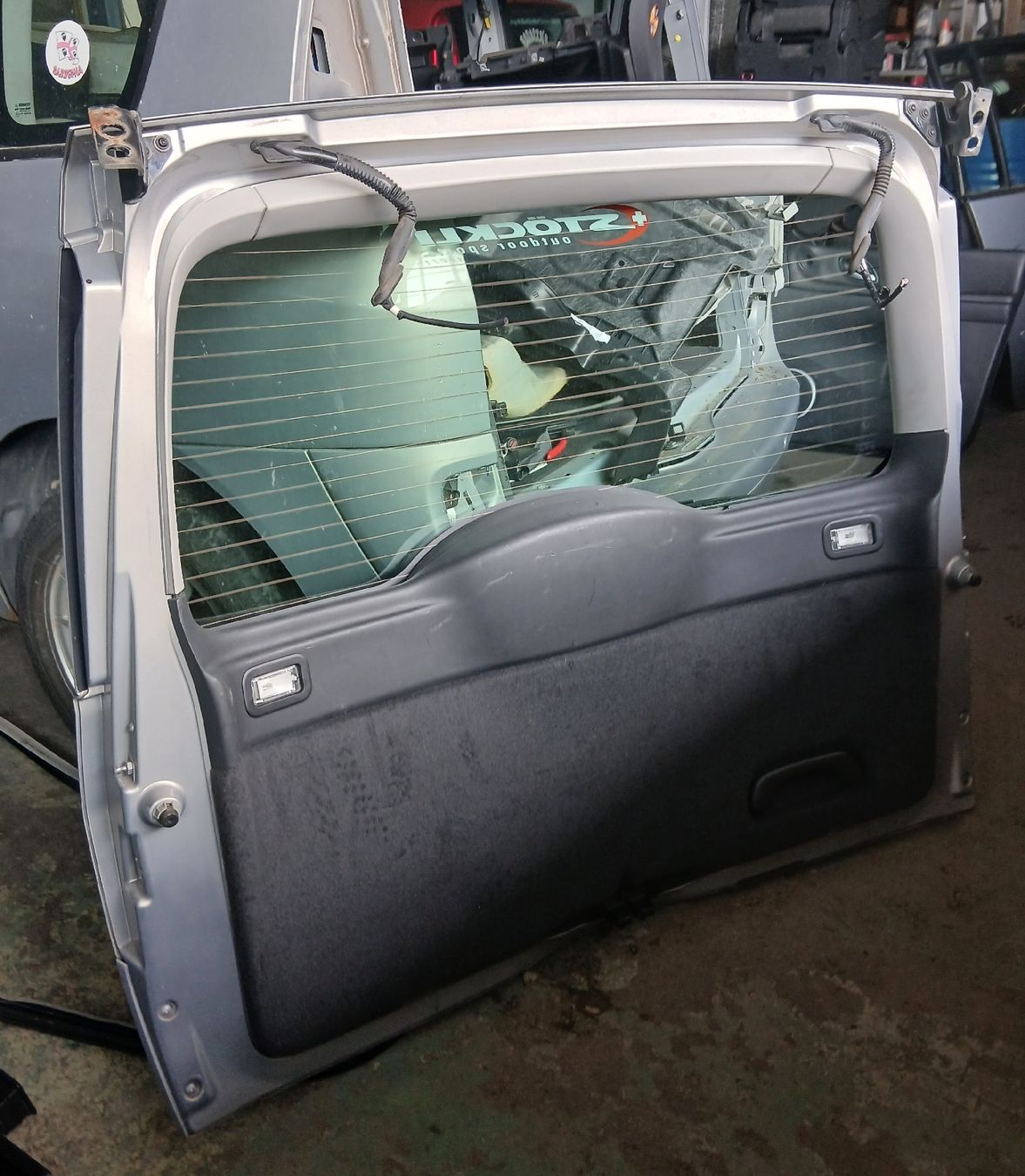 Renault Tutti pezzi di ricambio auto: Hayon Renault Espace 2002-2014 – Usato da la heutte venduto da Auto-stock 1